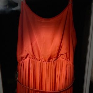 Cute flowy sleeveless dress with leopard print